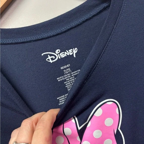 Disney Minnie Mouse Youth size 15/17 XL navy tshirt - Picture 2 of 2